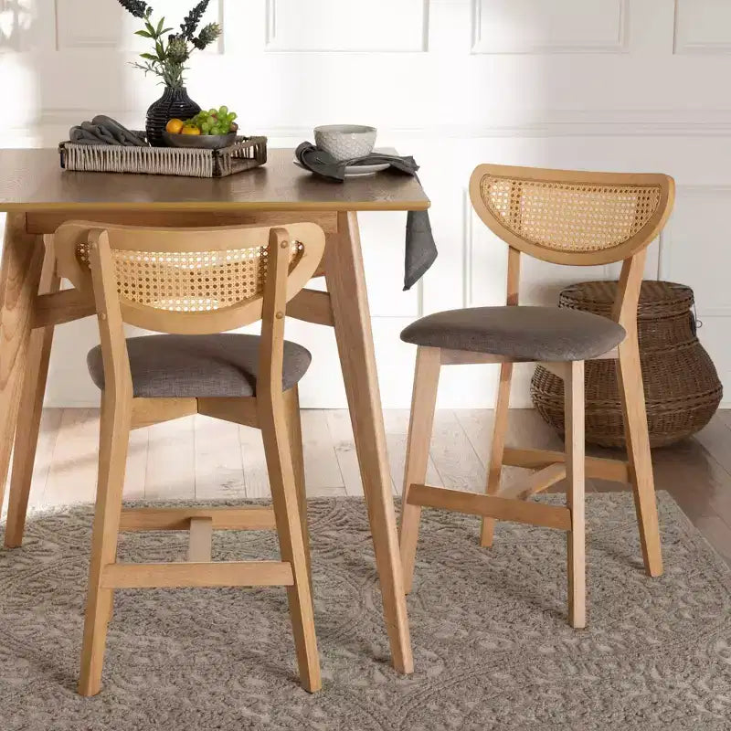 Tabourets de bar hauteur comptoir en tissu et bois Gris/Chêne Naturel/Marron Clair : Revêtement en polyester, Structure en caoutchouc
