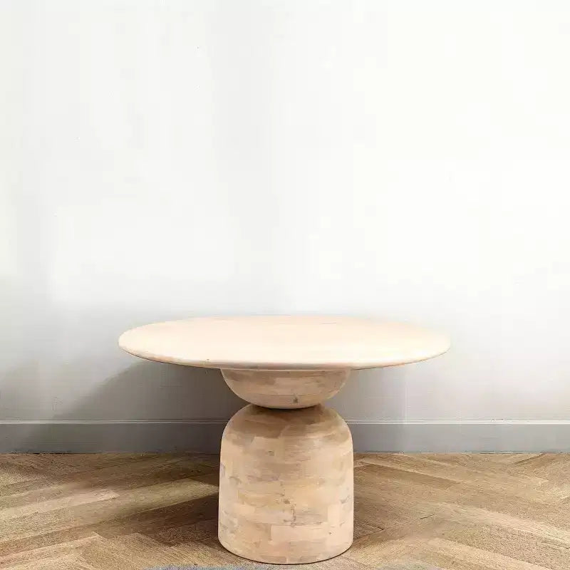 Table à manger en bois de manguier naturel : Finition blanchie, pied central, diamètre 119 cm