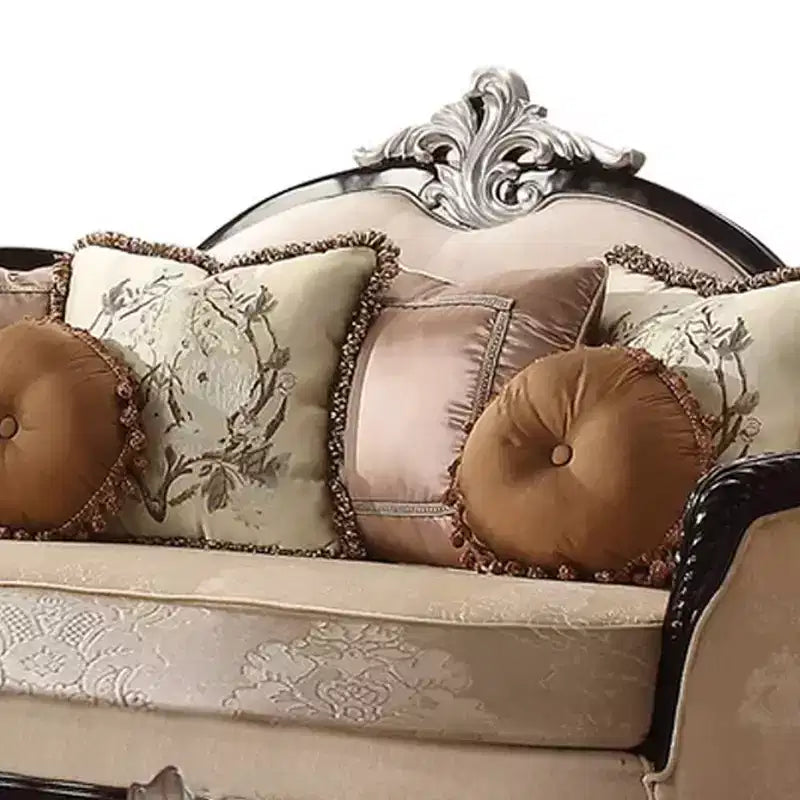 Canapé en tissu beige et meubles à finition noire : Causeuse traditionnelle, coussins déhoussables, 3 coussins décoratifs
