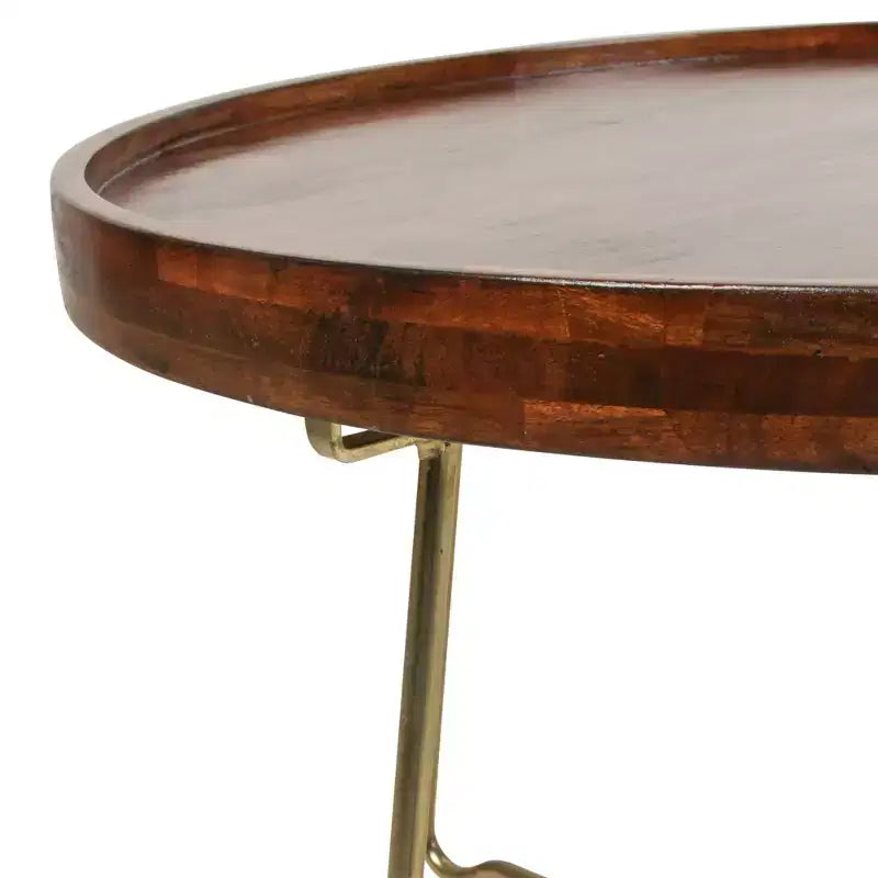 Table basse ronde naturel/doré : Plateau en bois de manguier, piètement en laiton entrecroisé, aucun assemblage requis