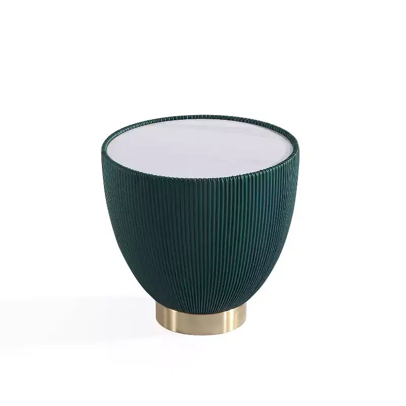 Table d'appoint moderne recouverte de similicuir avec plateau en céramique aspect marbre